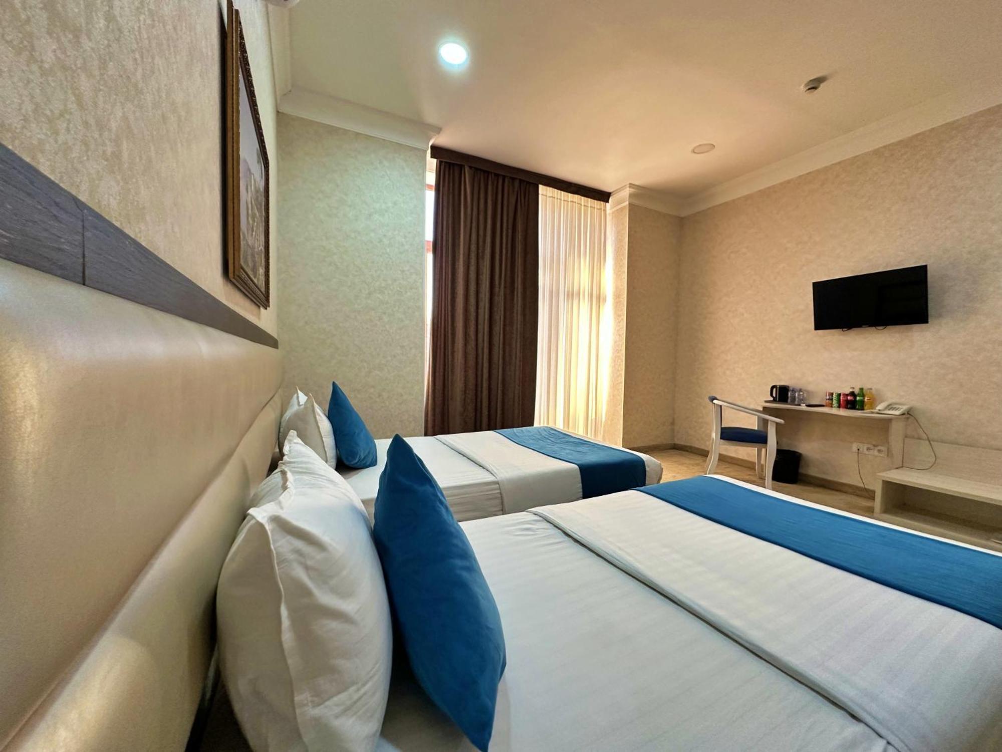 Hotel Globus Ташкент Экстерьер фото